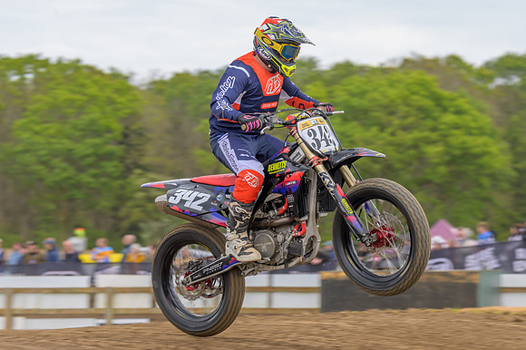RD4-TT--142