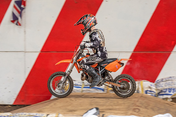 Champions Rd5 Web (130)