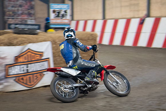 Rd2 (330)