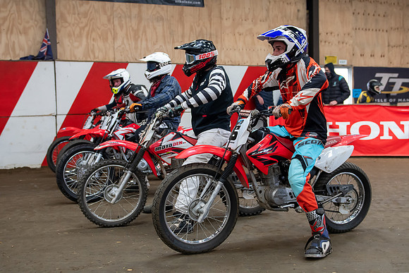 Champions Barnstormer P2  (51)