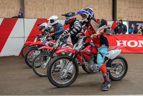 Champions Barnstormer P2  (52)