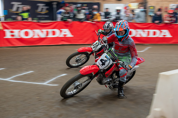 Champions Barnstormer P2  (104)