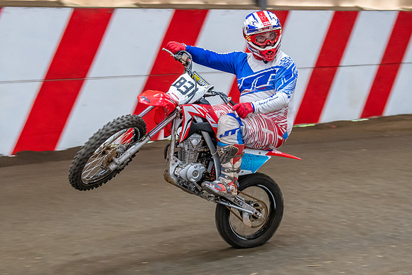 Champions Barnstormer P2  (121)