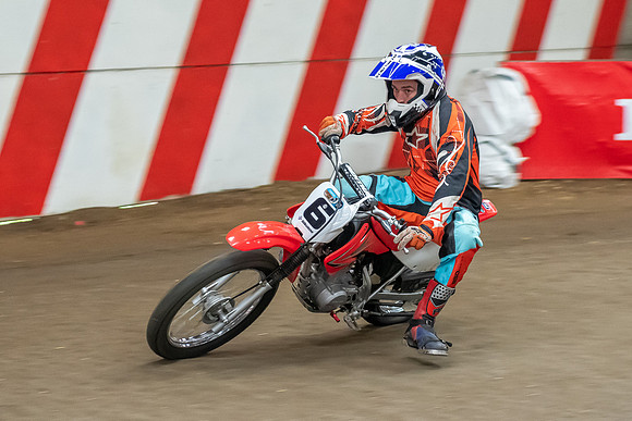 Champions Barnstormer P2  (122)