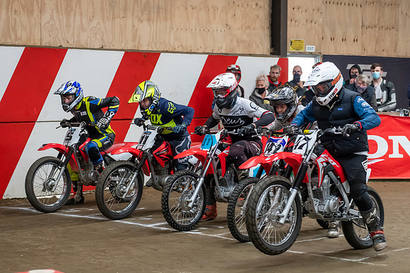 Champions Barnstormer P2  (134)